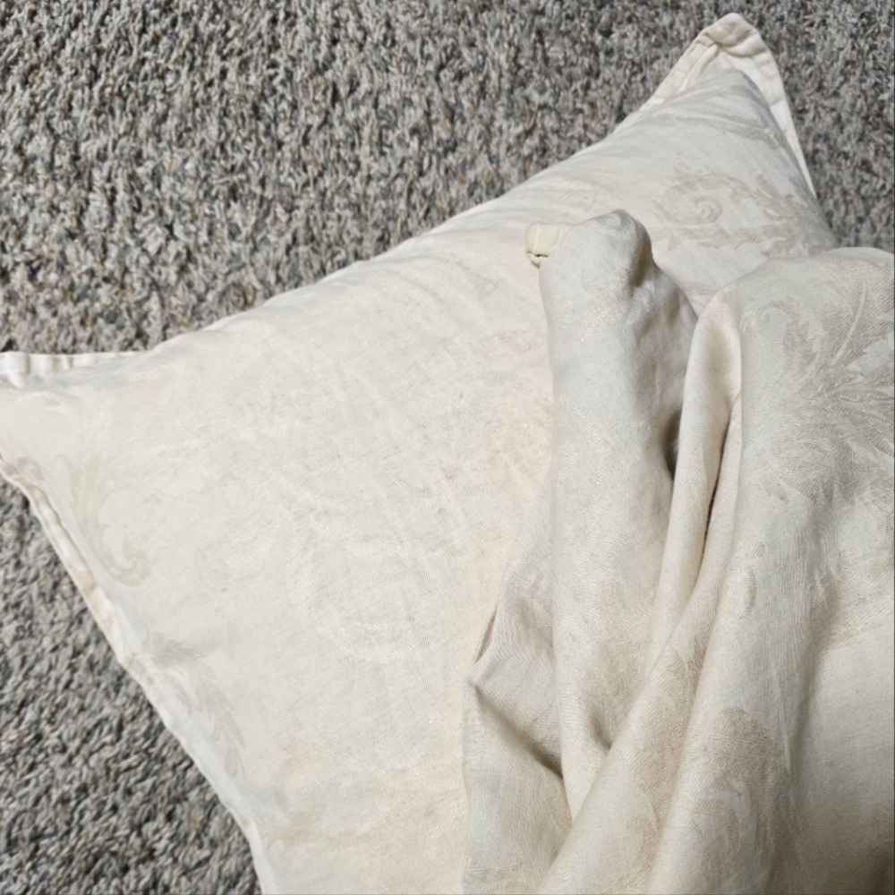 Noble Excellence Damask Linen Sham pair - King